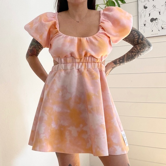 ASOS design cut out puff sleeve mini dress - Picture 8 of 8